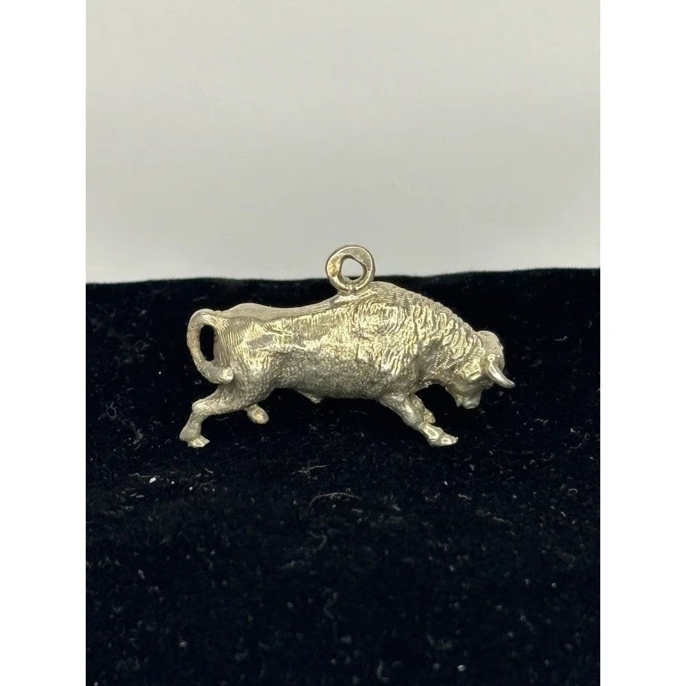 Vintage Sterling Silver Charging Bull Charm Pendant 3D Taurus Zodiac